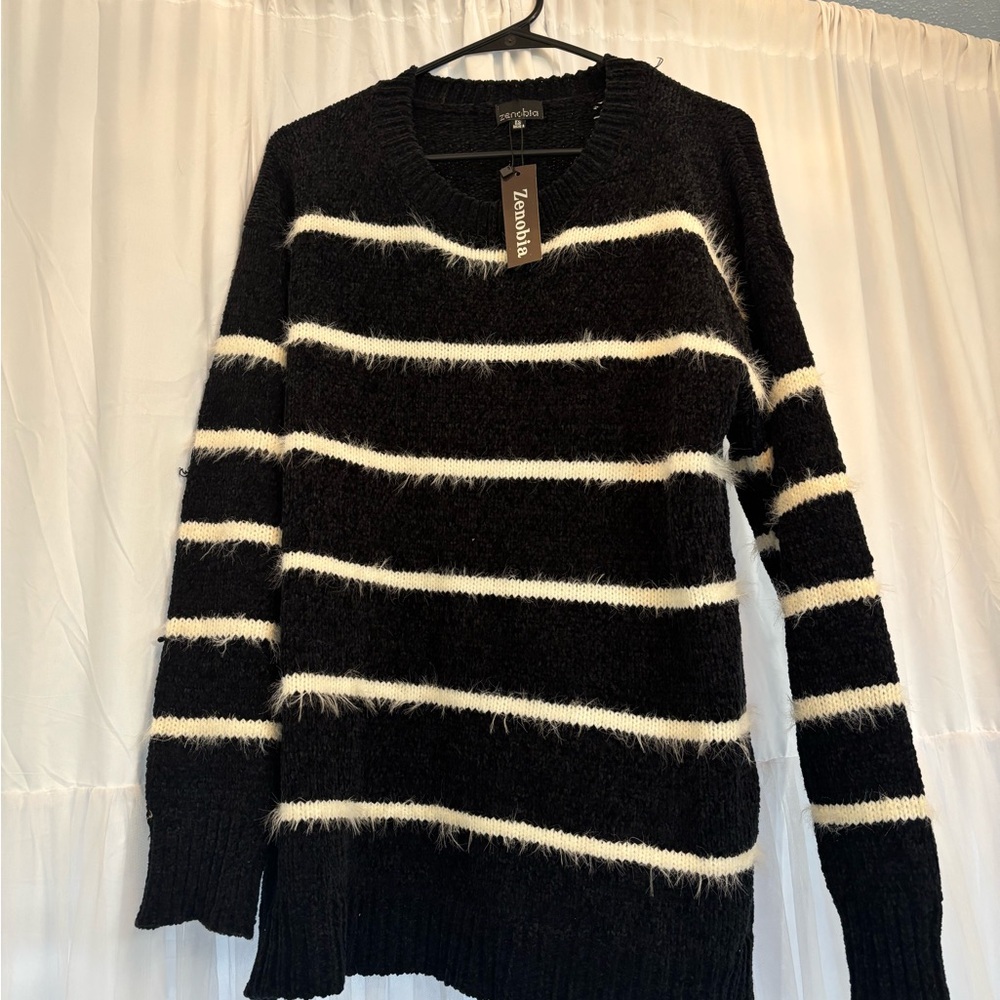 NWT Zenobia Black and White Fuzzy Striped Women's Sweater 2XL